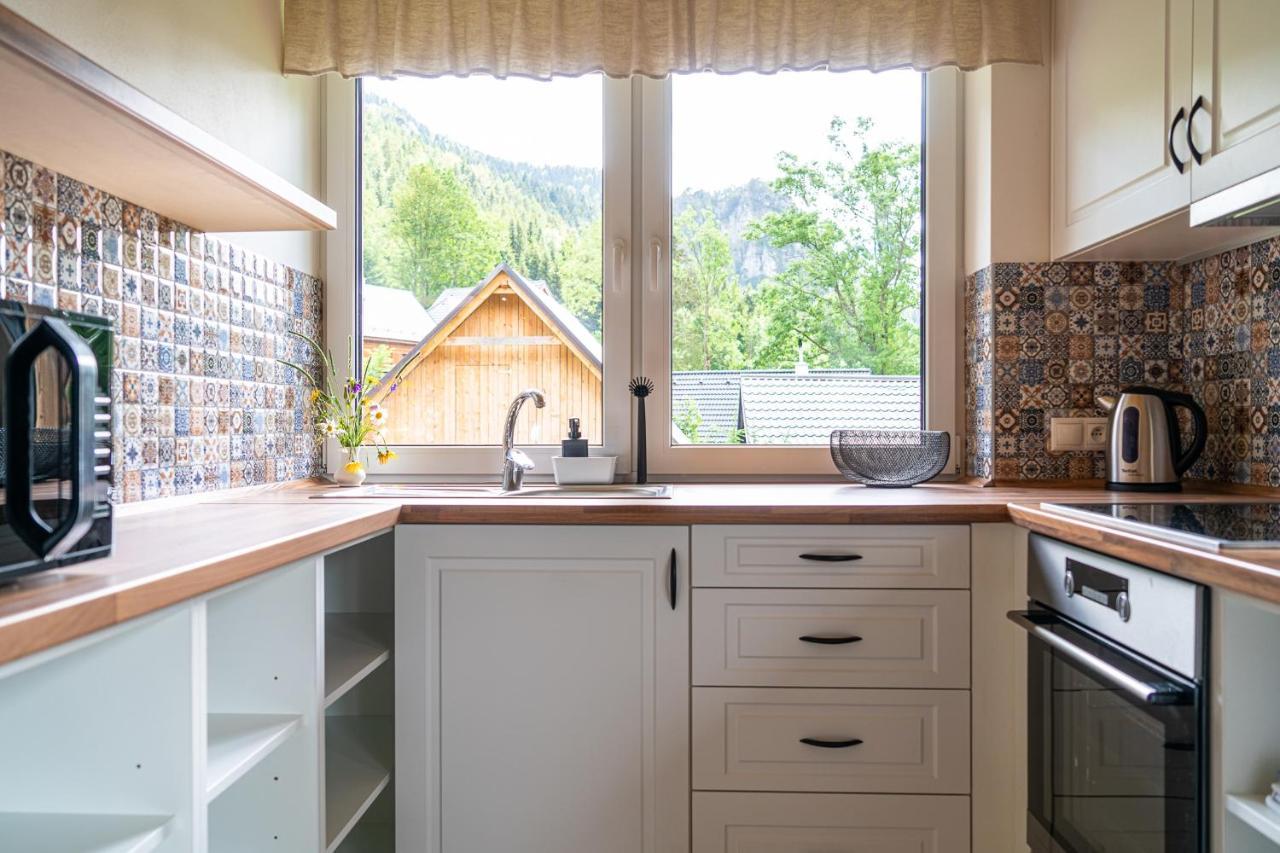 Apartmany Pod Rozsutcom - Zatkov Dvor - Prijazd Do Ubytovania Autom S Pohonom 4X4 Terchová Exterior foto