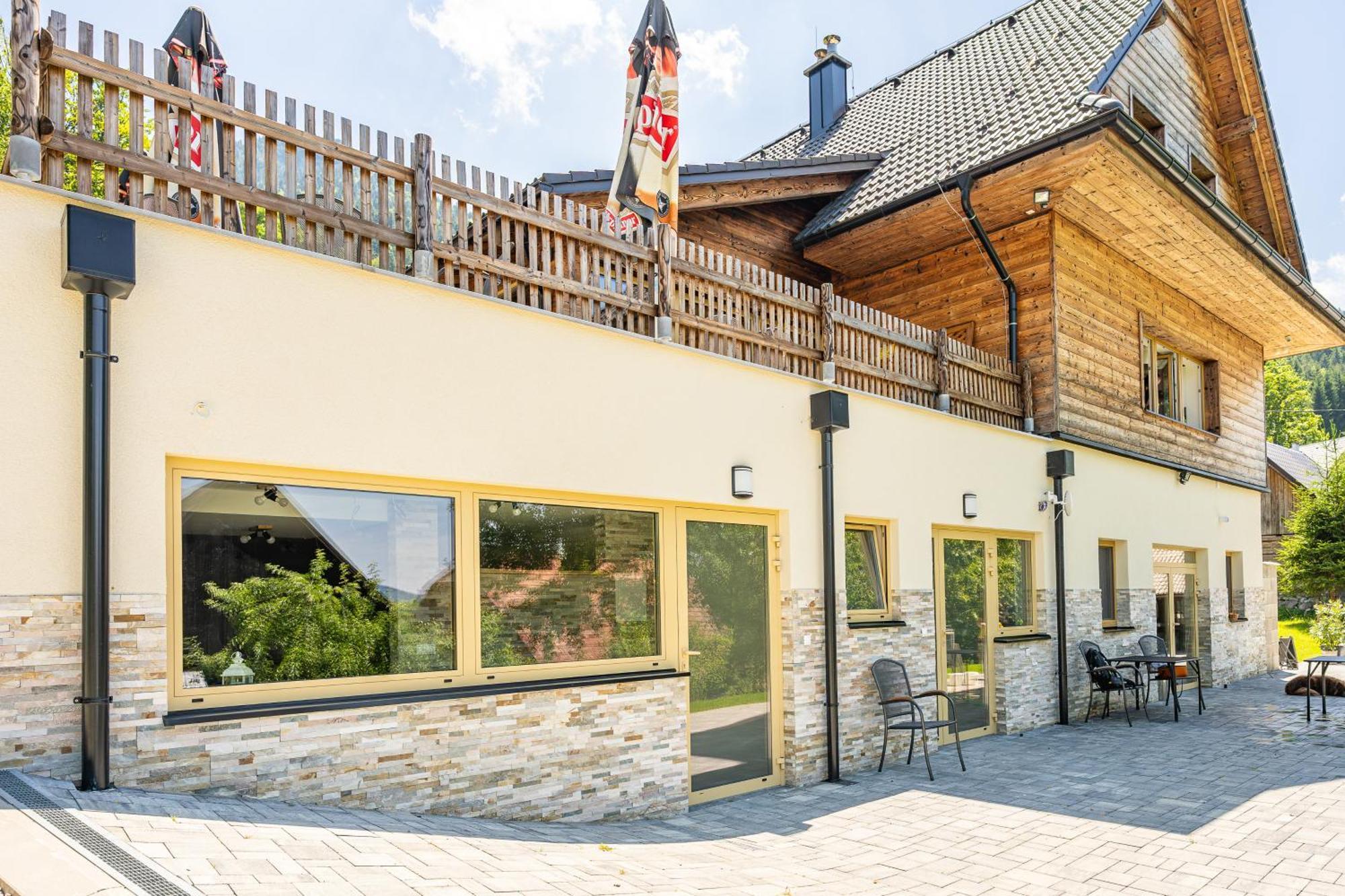 Apartmany Pod Rozsutcom - Zatkov Dvor - Prijazd Do Ubytovania Autom S Pohonom 4X4 Terchová Exterior foto